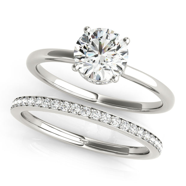 ENGAGEMENT RINGS ROUND